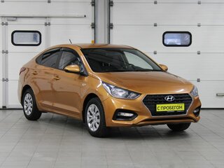2017 Hyundai Solaris II, оранжевый, 857000 рублей, вид 3