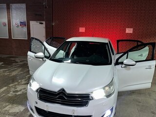2013 Citroen C4 II, белый, 655000 рублей, вид 2