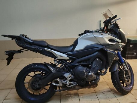 2015 Yamaha MT-09 Tracer (FJ-09), чёрный, 680000 рублей, вид 1