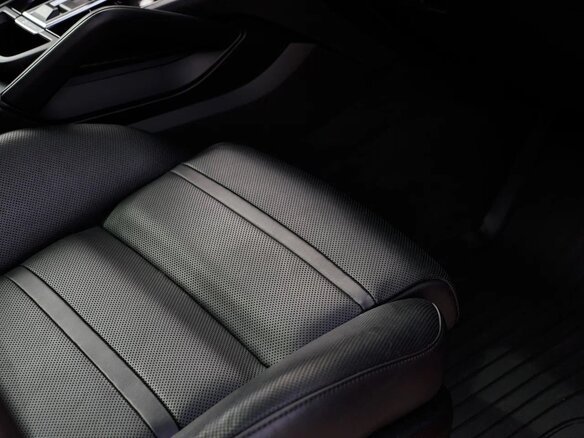 2019 Porsche Cayenne Coupé III, оранжевый, 8500000 рублей - вид 38