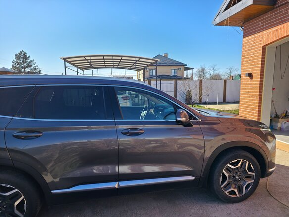 2021 Hyundai Santa Fe IV Рестайлинг, серый, 4200000 рублей - вид 2