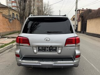 2009 Lexus LX 570 III, серебристый, 3800000 рублей, вид 5