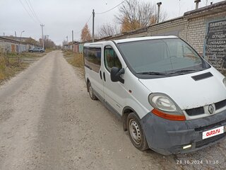 2002 Renault Trafic II, белый, 650000 рублей, вид 2