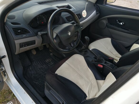 2012 Renault Fluence I, белый, 550000 рублей - вид 9