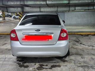 2009 Ford Focus II Рестайлинг, серый, 480000 рублей, вид 5