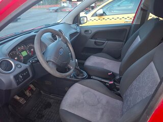 2008 Ford Fiesta Mk5, красный, 260000 рублей, вид 5