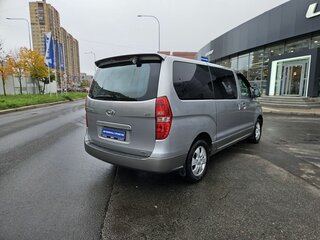 2015 Hyundai Grand Starex I, серый, 2020000 рублей, вид 4