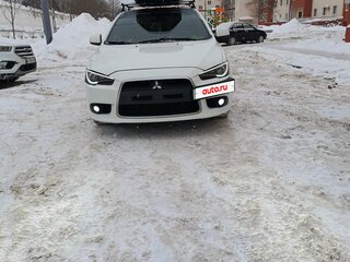 2012 Mitsubishi Lancer X Рестайлинг, белый, 650000 рублей, вид 3
