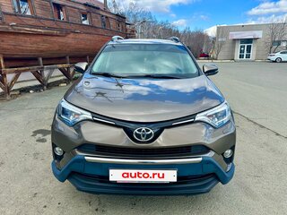 2017 Toyota RAV4 IV (XA40) Рестайлинг, коричневый, 2500000 рублей, вид 2