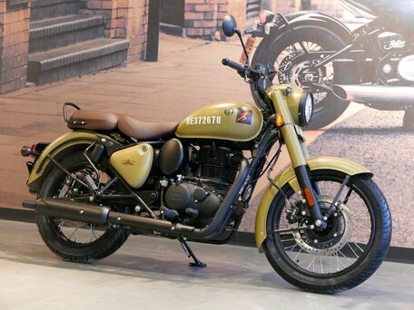 2024 Royal Enfield Classic 350, коричневый, 470000 рублей, вид 2
