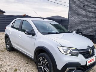 2020 Renault Logan Stepway II Рестайлинг, белый, 1200000 рублей, вид 2