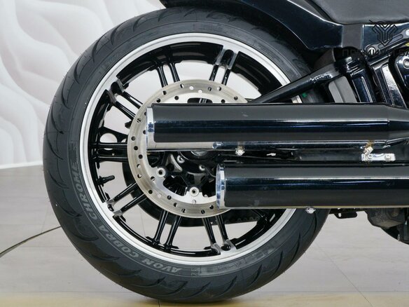 2018 Harley-Davidson Breakout, чёрный, 1727000 рублей - вид 8