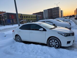 2014 Toyota Corolla XI (E160, E170, E180), белый, 1600000 рублей, вид 5