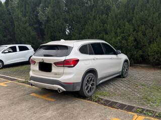 2022 BMW X1 Long 20Li sDrive II (F48) Рестайлинг, белый, 1900000 рублей, вид 4