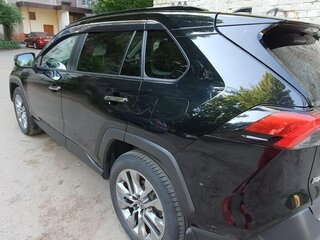 2020 Toyota RAV4 V (XA50), чёрный, 4400000 рублей, вид 3