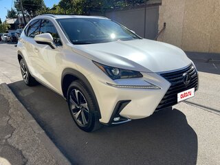 2021 Lexus NX 300h I Рестайлинг, белый, 4000000 рублей, вид 3