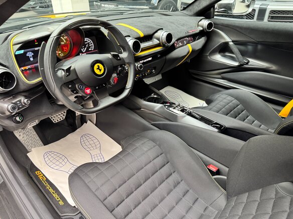 2022 Ferrari 812 Competizione, серый - вид 21
