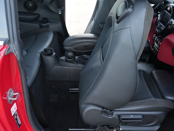 2019 Mini Hatch JCW III (F55/F56) Рестайлинг, красный - вид 33