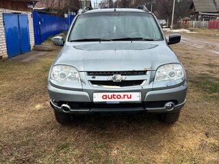 2011 Chevrolet Niva I Рестайлинг, серый, 350000 рублей, вид 3
