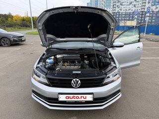 2015 Volkswagen Jetta VI Рестайлинг, серебристый, 1099000 рублей, вид 5