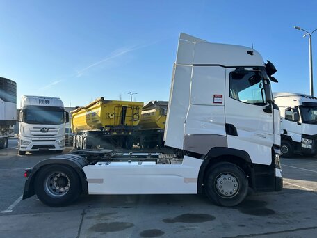 2018 Renault T-Series, белый, 4999000 рублей, вид 4