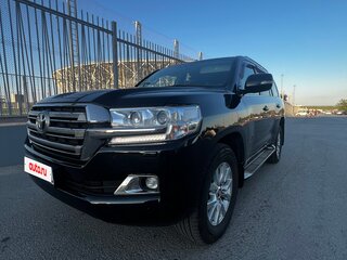 2016 Toyota Land Cruiser 200 Series Рестайлинг 2, чёрный, 6200000 рублей, вид 1