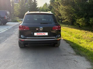 2015 Volkswagen Touareg II Рестайлинг, чёрный, 2000000 рублей, вид 4