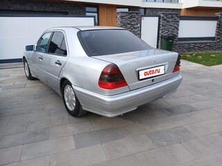 1999 Mercedes-Benz C-Класс 180 I (W202) Рестайлинг, серебристый, 335000 рублей, вид 4