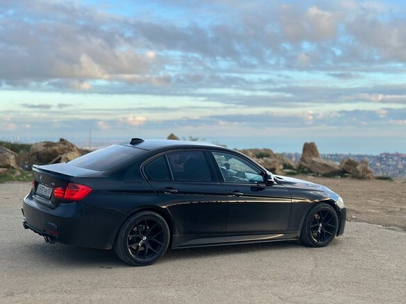 2014 BMW 3 серии 320i xDrive VI (F3x), чёрный, 1750000 рублей - вид 4