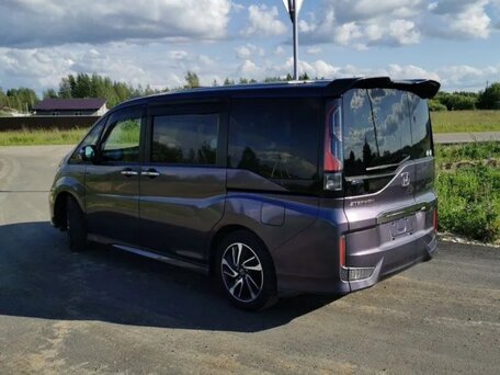 2015 Honda Stepwgn Spada V, фиолетовый, 1670000 рублей, вид 4