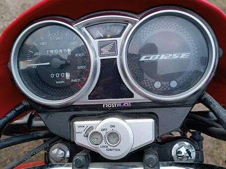 2014 Honda CB 125, красный, 208000 рублей, вид 4