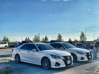2018 Toyota Crown XIV (S210) Рестайлинг, белый, 3800000 рублей, вид 1