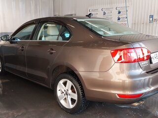 2012 Volkswagen Jetta VI, коричневый, 999000 рублей, вид 3