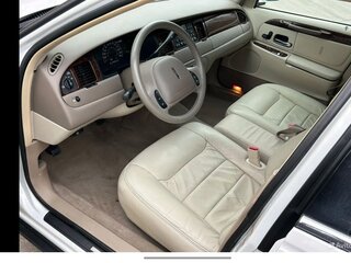 2000 Lincoln Town Car III, белый, 1350000 рублей, вид 5