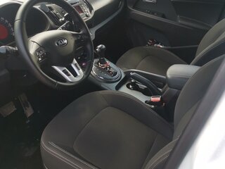 2012 Kia Sportage III, белый, 1300000 рублей, вид 5
