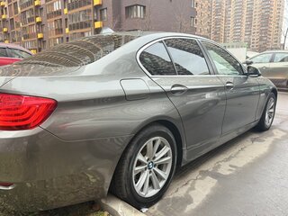 2013 BMW 5 серии 528i xDrive VI (F10/F11/F07) Рестайлинг, серый, 1800000 рублей, вид 2