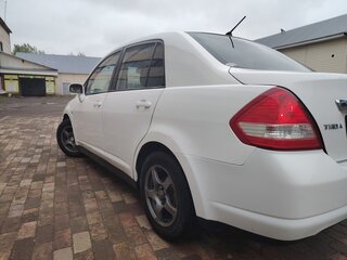 2005 Nissan Tiida Latio I, белый, 365000 рублей, вид 5