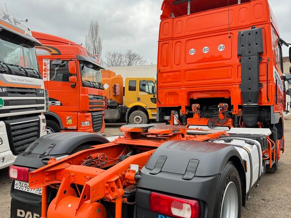 2013 DAF XF 105, оранжевый, 2350000 рублей - вид 10