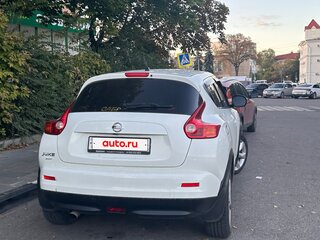 2011 Nissan Juke I, белый, 1100000 рублей, вид 4