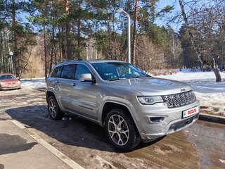 2020 Jeep Grand Cherokee IV (WK2) Рестайлинг, серый, 4300000 рублей, вид 4