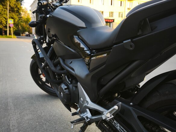 2014 Honda NC 750S, чёрный, 600000 рублей - вид 6