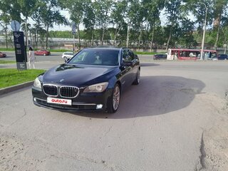 2009 BMW 7 серии Long 750Li xDrive V (F01/F02/F04), чёрный, 900000 рублей, вид 3