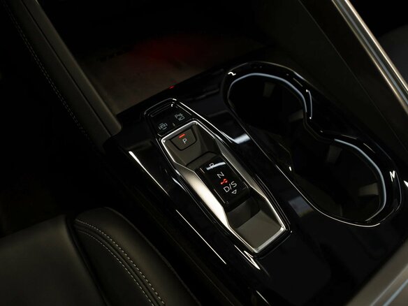 2026 Audi Q5 L III (GU), зелёный, 6350000 рублей - вид 17