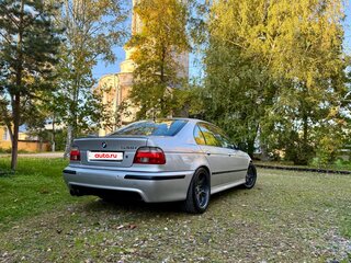 2001 BMW 5 серии 535i IV (E39) Рестайлинг, серебристый, 1599000 рублей, вид 5