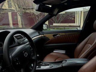 2006 Mercedes-Benz E-Класс 350 III (W211, S211) Рестайлинг, чёрный, 860000 рублей, вид 5