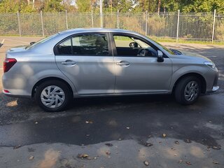 2019 Toyota Corolla Axio XI (E160, E170) Рестайлинг 2, серебристый, 1700000 рублей, вид 3
