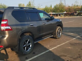 2014 Toyota Land Cruiser Prado 5-speed 150 Series Рестайлинг 1, коричневый, 4400000 рублей, вид 4
