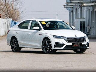 2023 Skoda Octavia IV (A8), белый, 2190000 рублей, вид 3