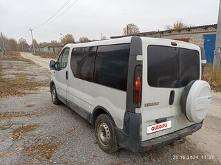 2002 Renault Trafic II, белый, 650000 рублей, вид 4
