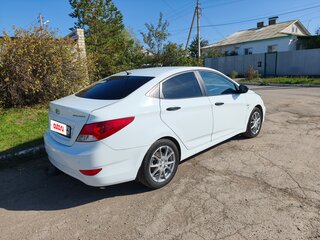 2012 Hyundai Solaris I, белый, 740000 рублей, вид 4